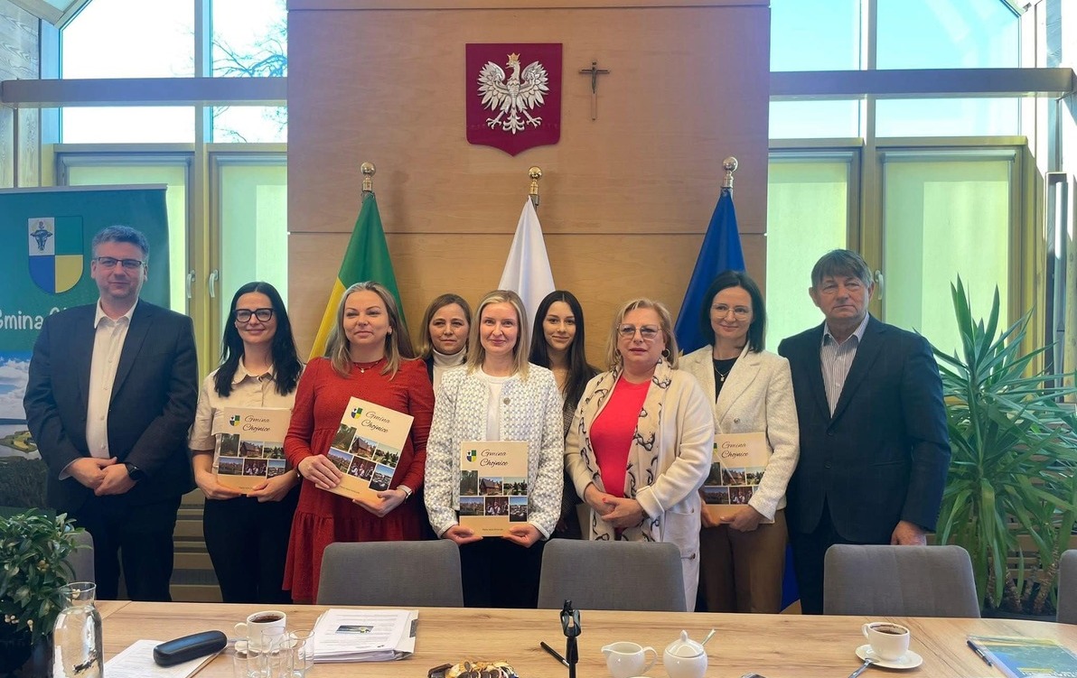 Zdjęcie do Uroczyste podpisanie porozumień z Partnerami Programu &bdquo;Karta Seniora Gminy Chojnice&rdquo;